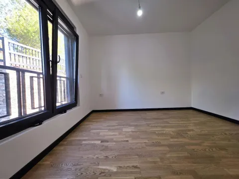 Rent, two bedroom apartment, 58m², Gorica C, Podgorica - image 8