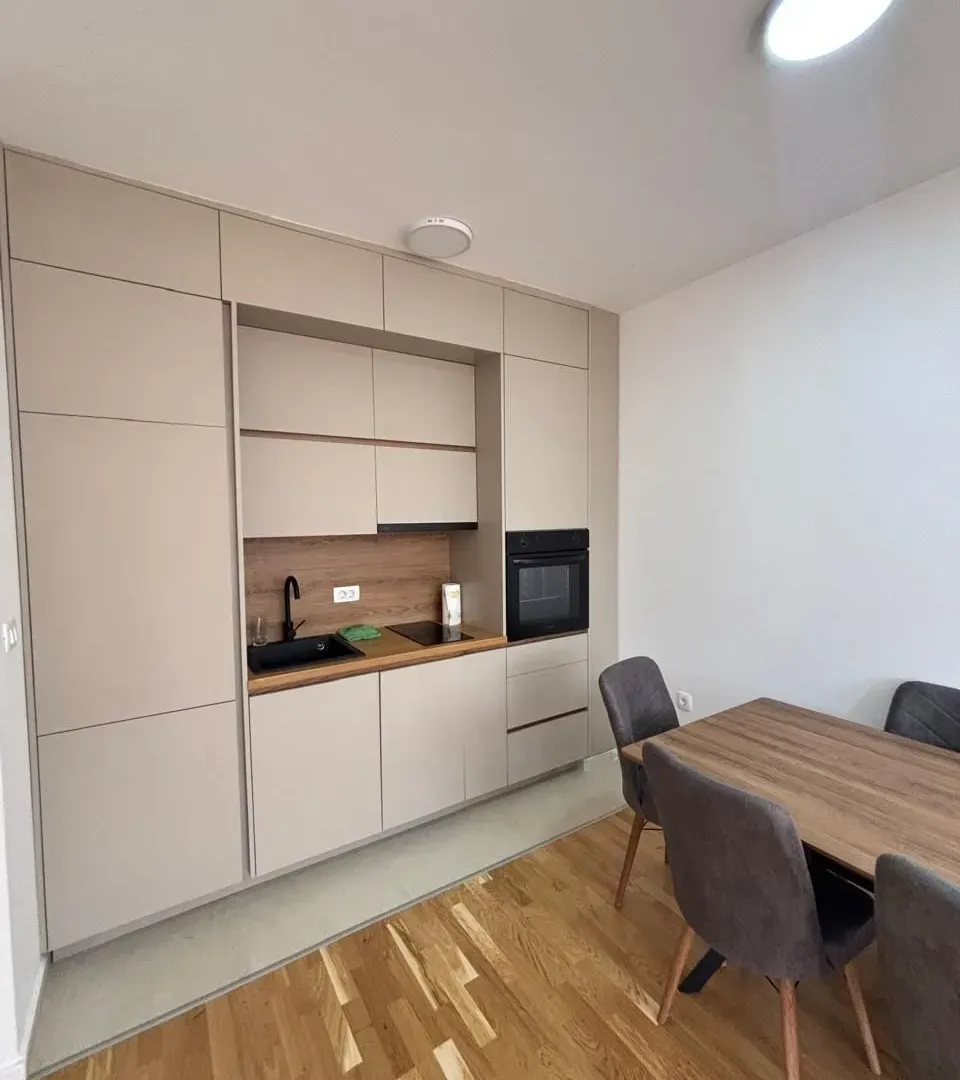 Rent, one bedroom apartment, 68m², Stari Aerodrom, Podgorica