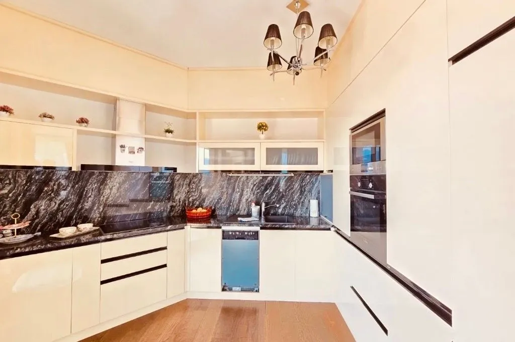 Sale, two bedroom apartment, 120m², Centar, Budva