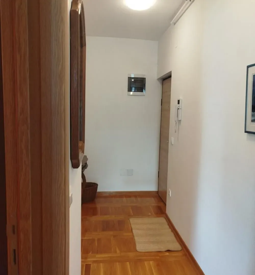 Prodaja, dvosoban stan, 69m², Stari Košutnjak, Rakovica
