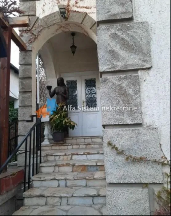 Rent, apartment, 250m², Neimar, Vračar Sve Podlokacije