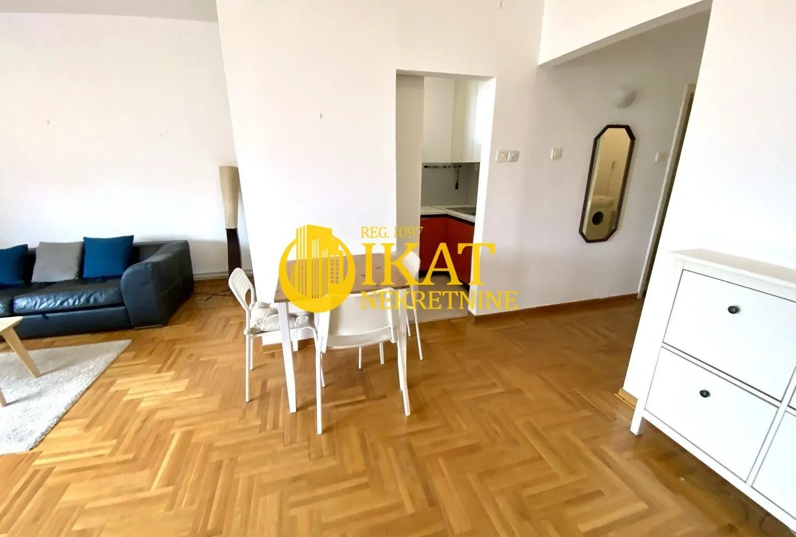Prodaja, dvosoban stan, 60m², Stari Grad, Beograd