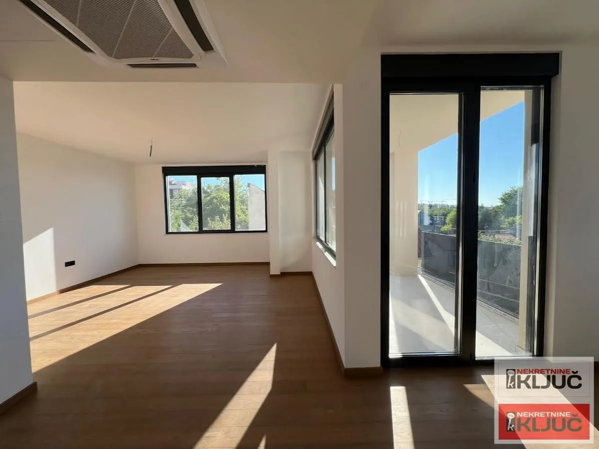 Prodaja, stan, 142m², Telep, Novi Sad Sve Podlokacije