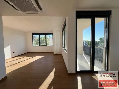 Prodaja, stan, 142m², Telep, Novi Sad Sve Podlokacije - image 2