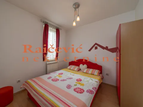 Rent, three bedroom apartment, 65m², Kluz, Zvezdara Sve Podlokacije - image 9