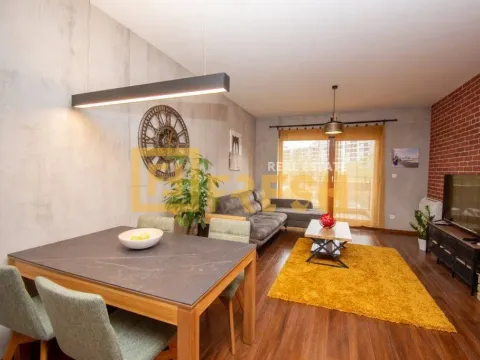 Izdavanje, dvosoban stan, 74m², Master Kvart, Podgorica - image 8