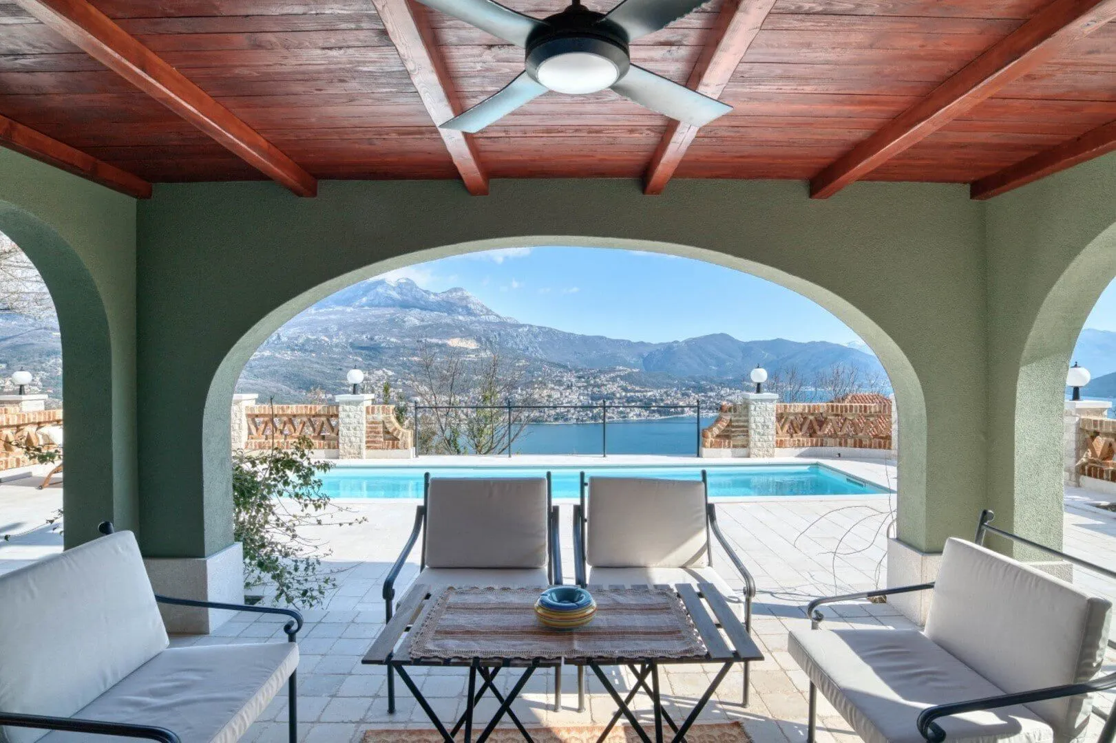 Prodaja, kuća, 168m², Igalo, Herceg Novi