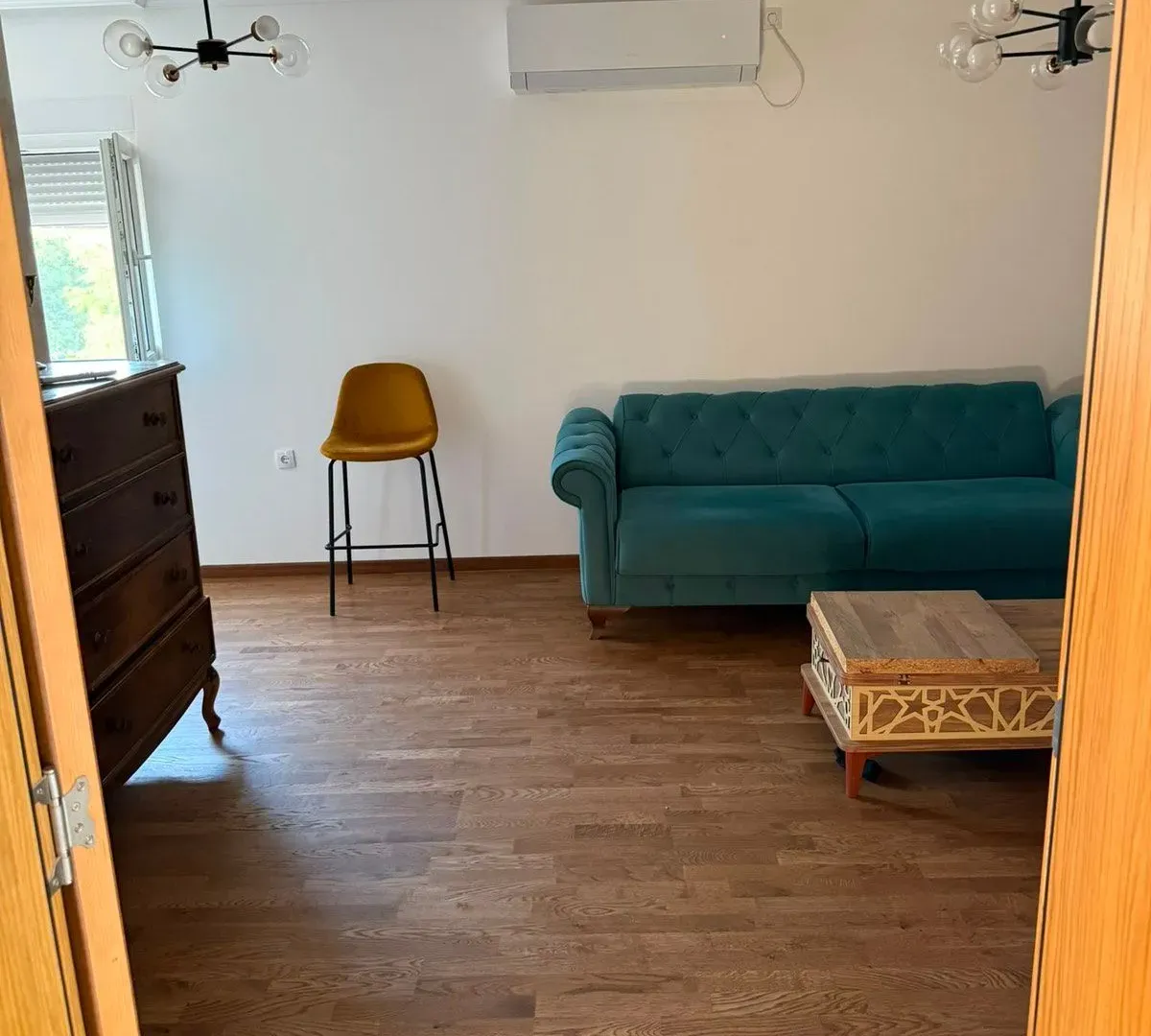 Izdavanje, dvosoban stan, 70m², Vranići, Podgorica