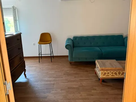 Izdavanje, dvosoban stan, 70m², Vranići, Podgorica - image 5