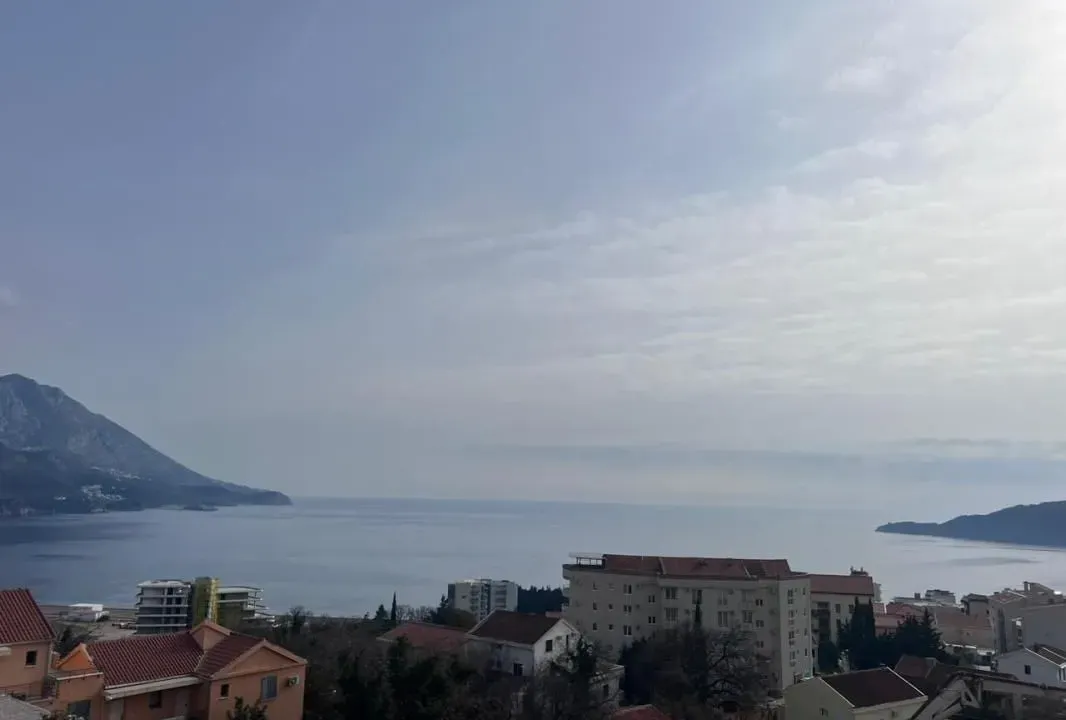Sale, one bedroom apartment, 45m², Bečići, Budva