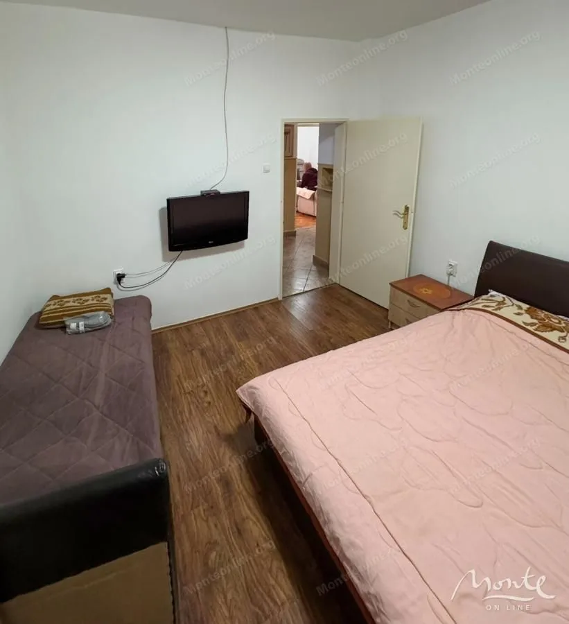 Prodaja, kuća, 70m², Stara Varoš, Podgorica