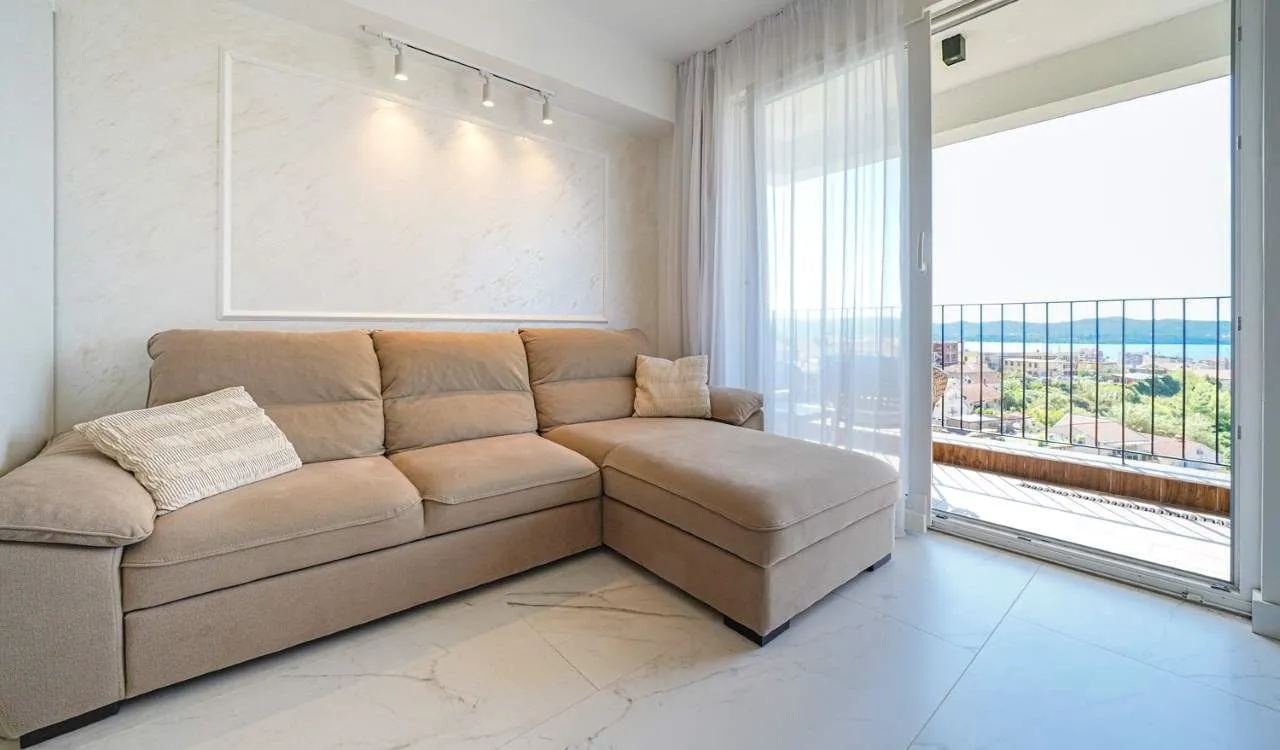 Prodaja, dvosoban stan, 66m², Tivat, Crna Gora