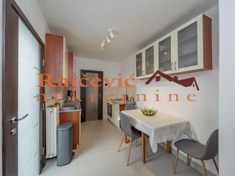 Sale, three bedroom apartment, 68m², Stari Grad, Beograd - image 11