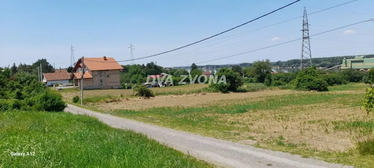 Prodaja, plac, 2300m², Ledinci, Petrovaradin