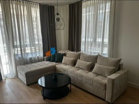 Izdavanje, trosoban stan, 71m², Savski Venac, Beograd - image 2