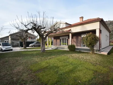 Sale, house, 191m², Tološi, Podgorica - image 3