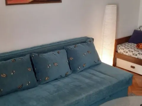 Rent, two bedroom apartment, 40m², Golubovina, Budva