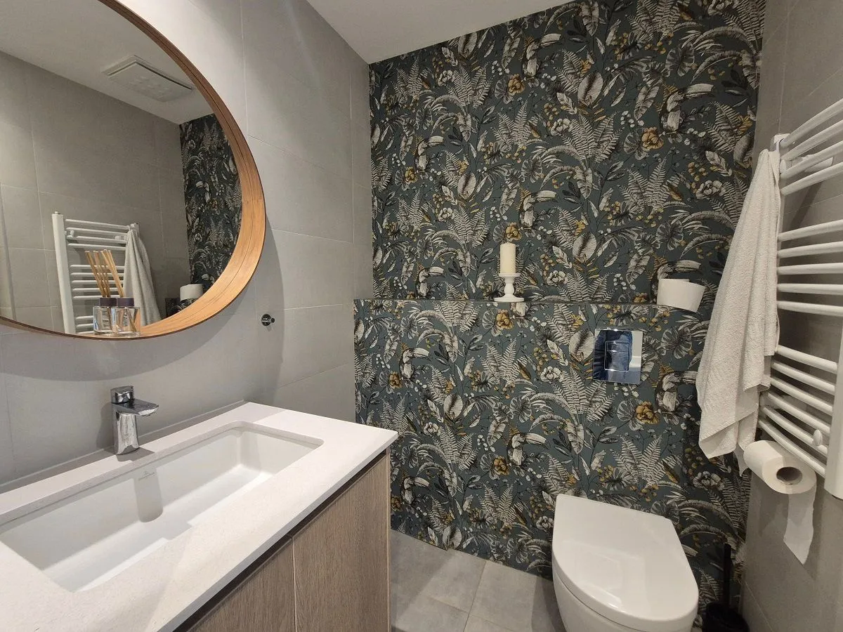 Izdavanje, četvorosoban stan, 88m², Savski Venac, Beograd