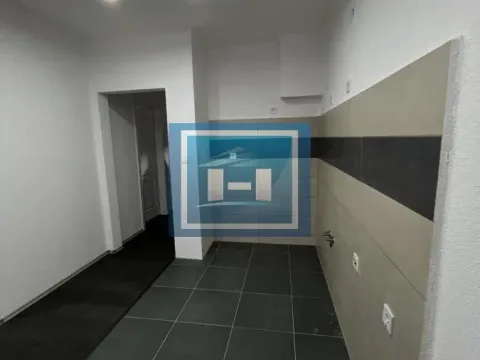 Prodaja, dvosoban stan, 39m², Centar, Jagodina - image 3