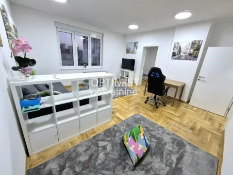 Izdavanje, trosoban stan, 73m², Neimar, Vračar Sve Podlokacije - image 2