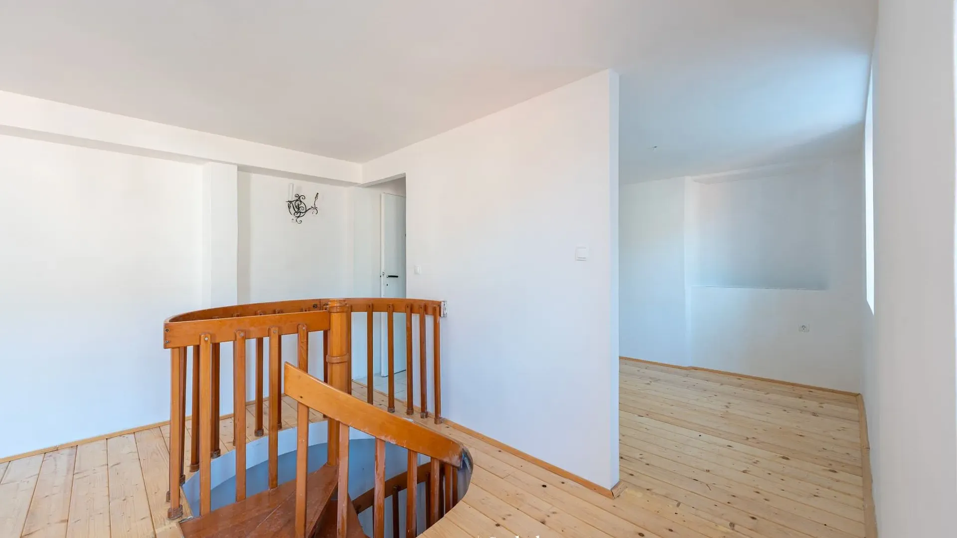 Prodaja, dvosoban stan, 163m², Stari Grad Kotor, Kotor