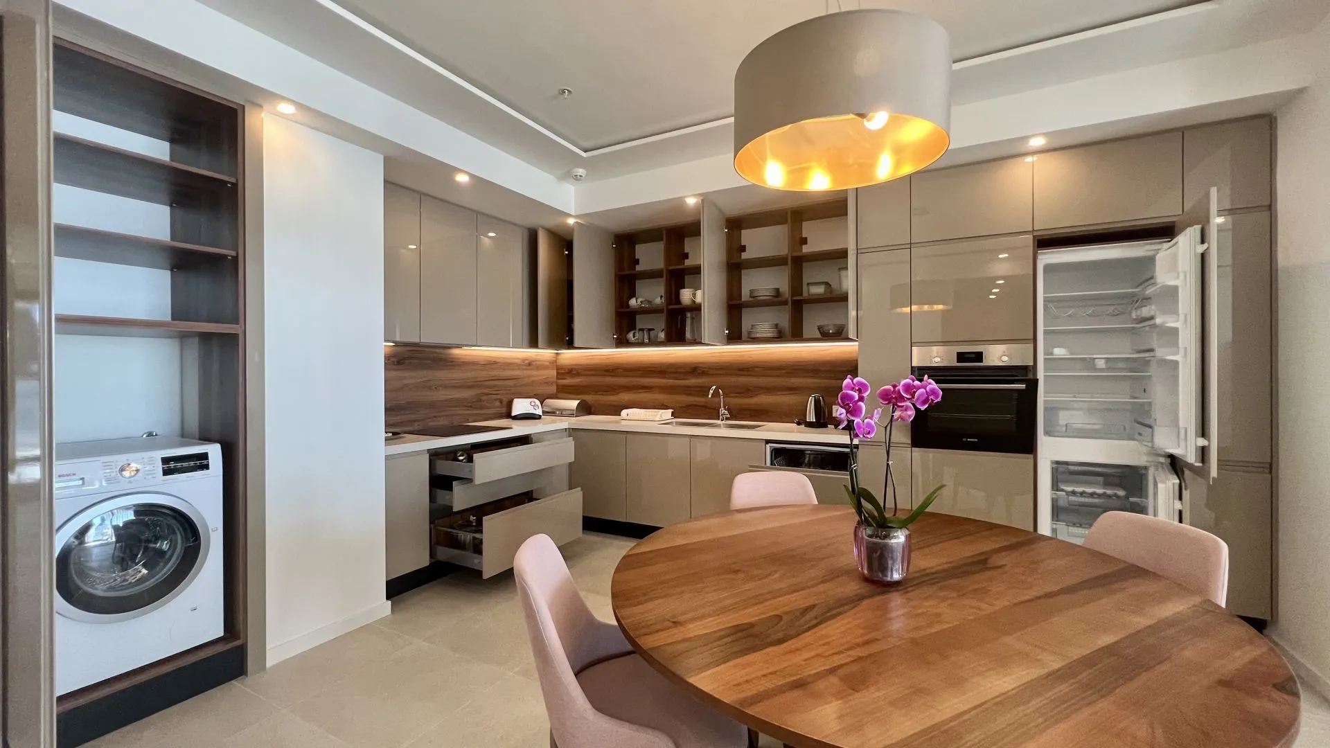 Prodaja, stan, 107m², Budva, Crna Gora