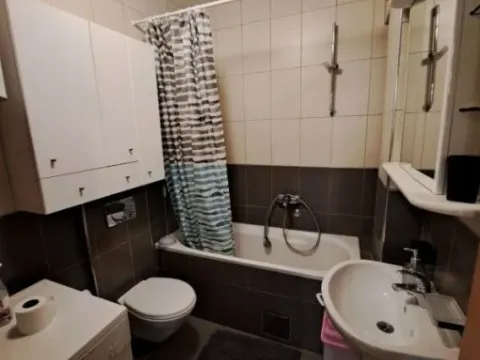 Izdavanje, trosoban stan, 86m², Gorica C, Podgorica - image 9