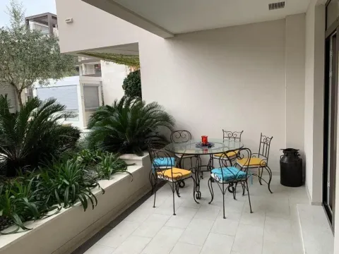 Sale, one bedroom apartment, 81m², Porto Montenegro, Tivat - image 1