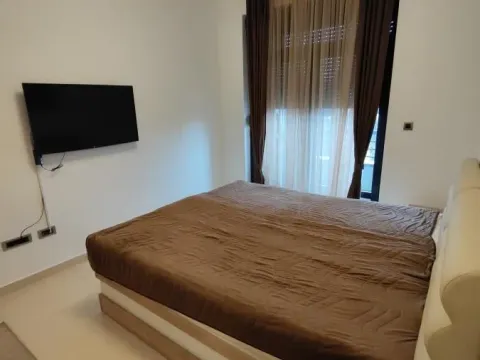 Izdavanje, dvosoban stan, 68m², Centar, Jagodina - image 12