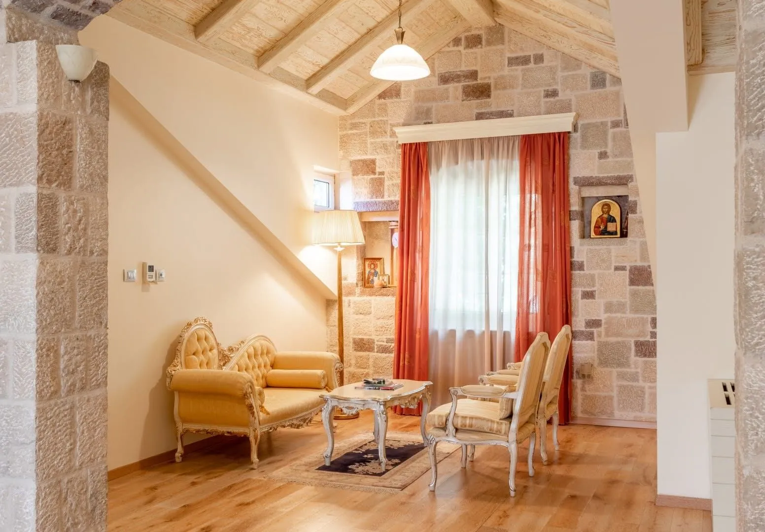 Sale, house, 436m², Ljuta, Kotor