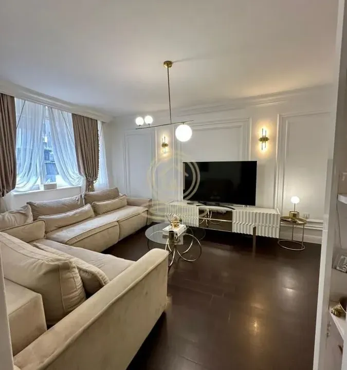 Rent, two bedroom apartment, 65m², Savski Venac, Beograd