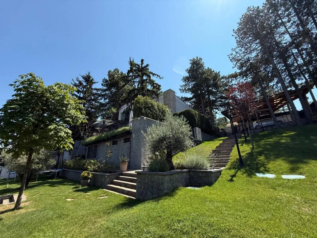 Prodaja, kuća, 318m², Petrovaradin, Novi Sad