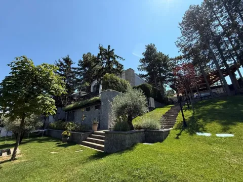 Prodaja, kuća, 318m², Petrovaradin, Novi Sad - image 75