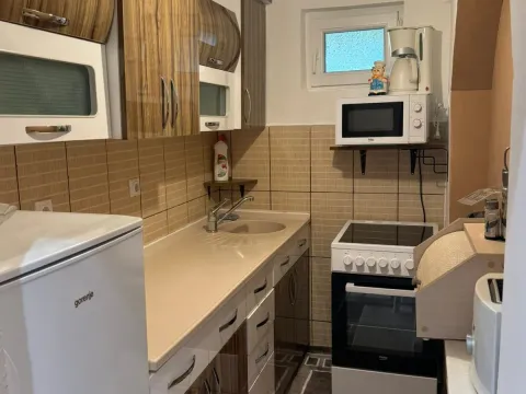Rent, house, 100m², Kakaricka Gora, Podgorica - image 2