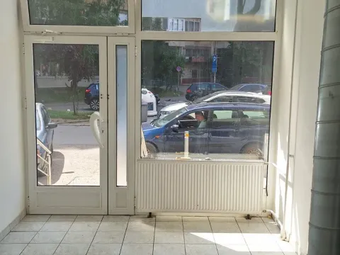 Sale, office space, 42m², Novo naselje, Novi Sad - image 10