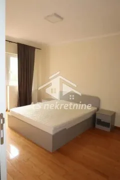 Rent, four bedroom apartment, 160m², Filmski Grad, Beograd - image 11
