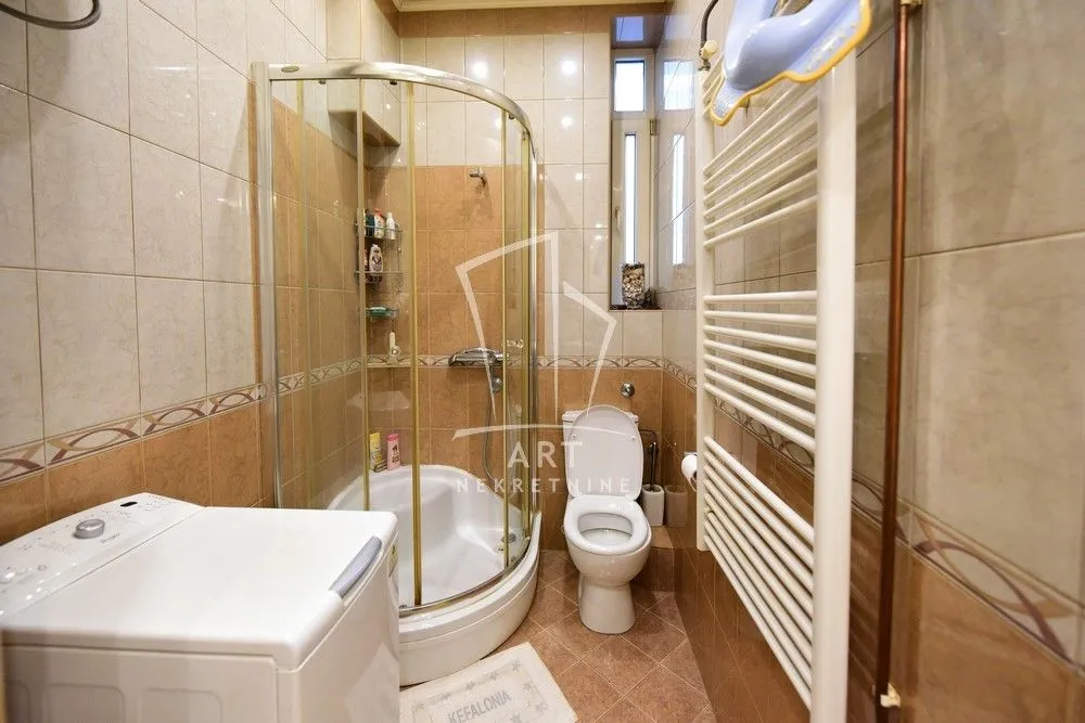 Sale, three bedroom apartment, 86m², Vračar Sve Podlokacije, Beograd