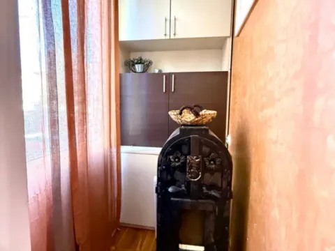 Izdavanje, trosoban stan, 90m², Centar, Podgorica - image 7