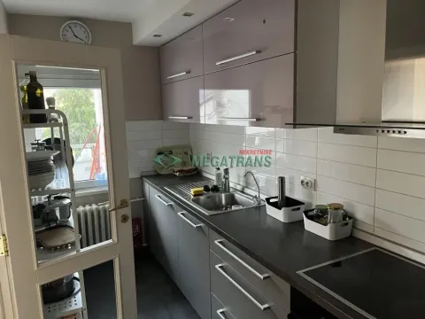 Izdavanje, četvorosoban stan, 98m², Centar, Novi Sad - image 4