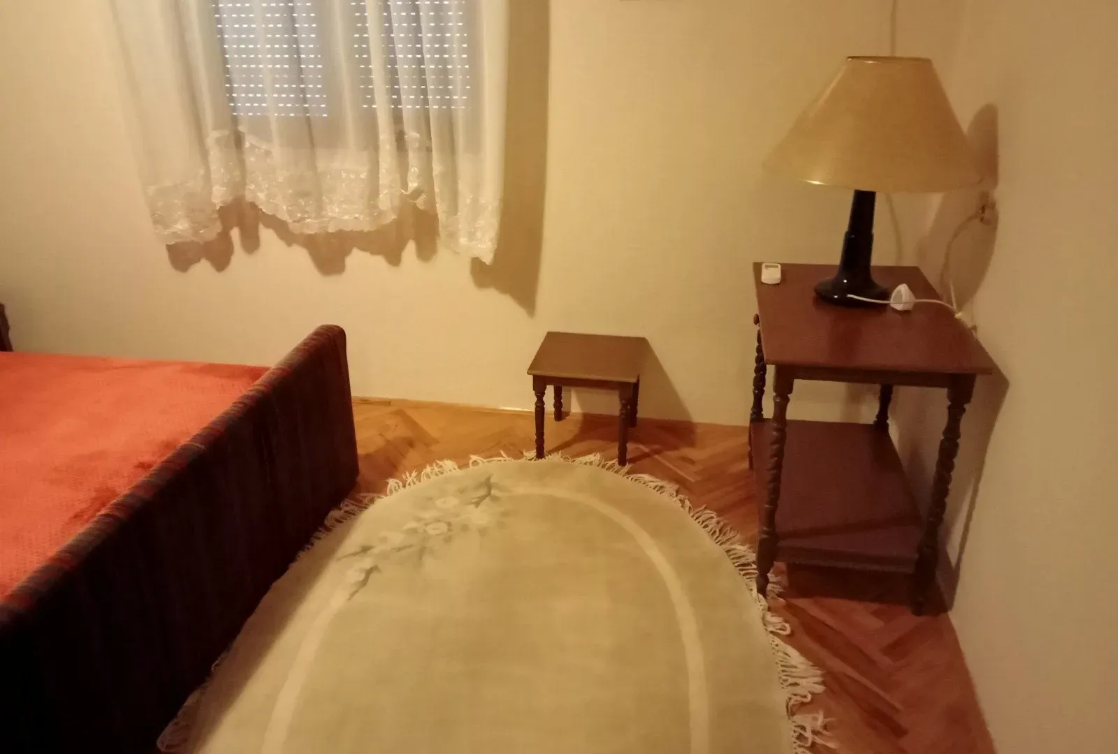 Izdavanje, dvosoban stan, 65m², Zagorič, Podgorica
