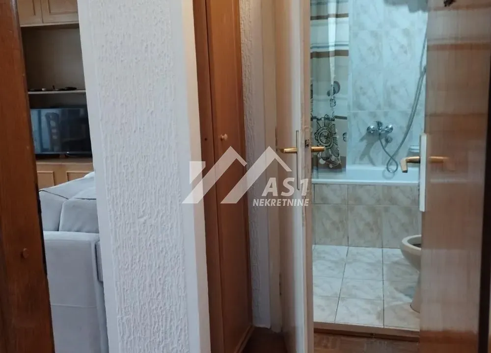 Rent, one bedroom apartment, 40m², Grbavica, Novi Sad Sve Podlokacije