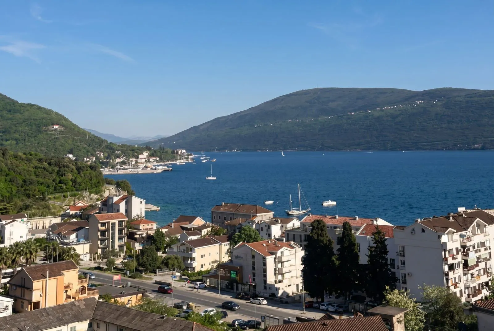 Prodaja, dvosoban stan, 44m², Herceg Novi, Crna Gora
