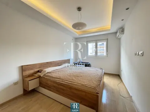 Rent, two bedroom apartment, 75m², City Kvart, Podgorica - image 6