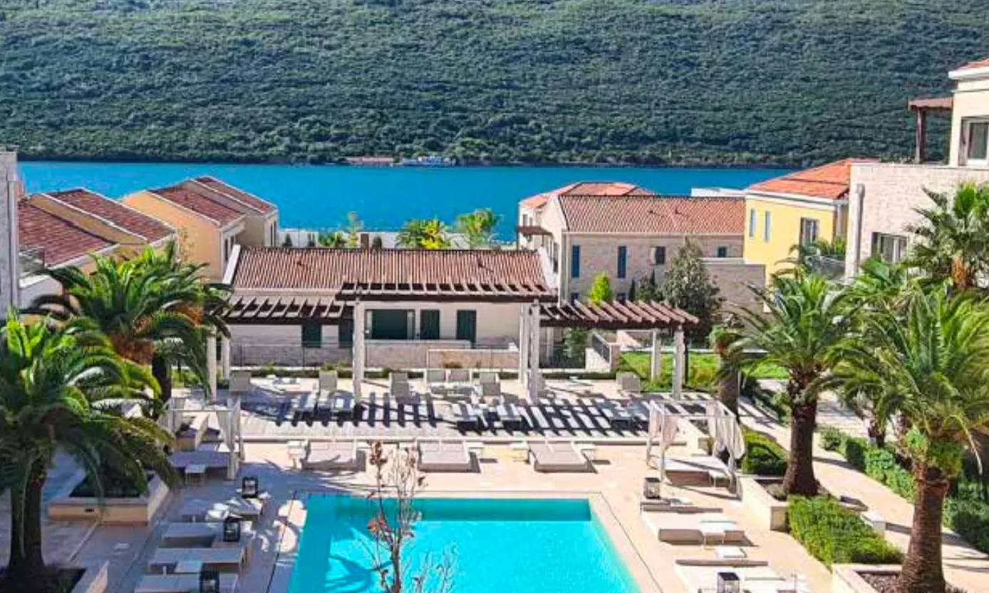 Prodaja, dvosoban stan, 171m², Herceg Novi, Crna Gora