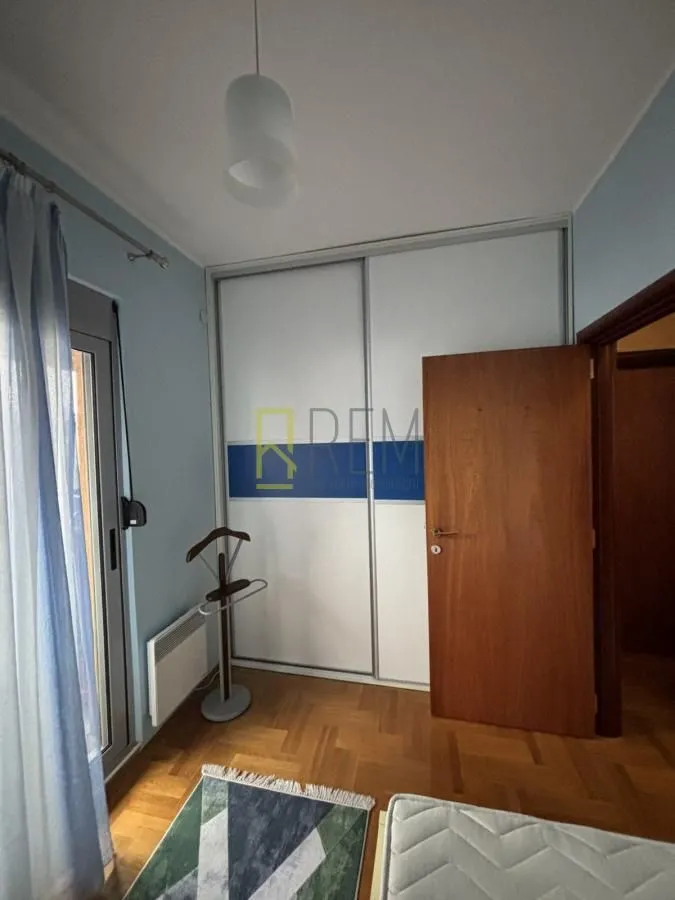 Prodaja, trosoban stan, 97m², Stari Aerodrom, Podgorica