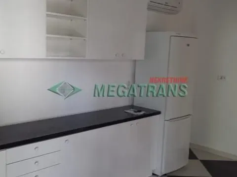 Izdavanje, kuća, 300m², Savski Venac, Beograd - image 8