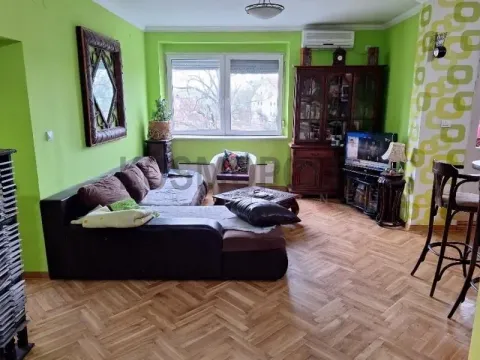 Prodaja, trosoban stan, 83m², Centar, Pančevo - image 3