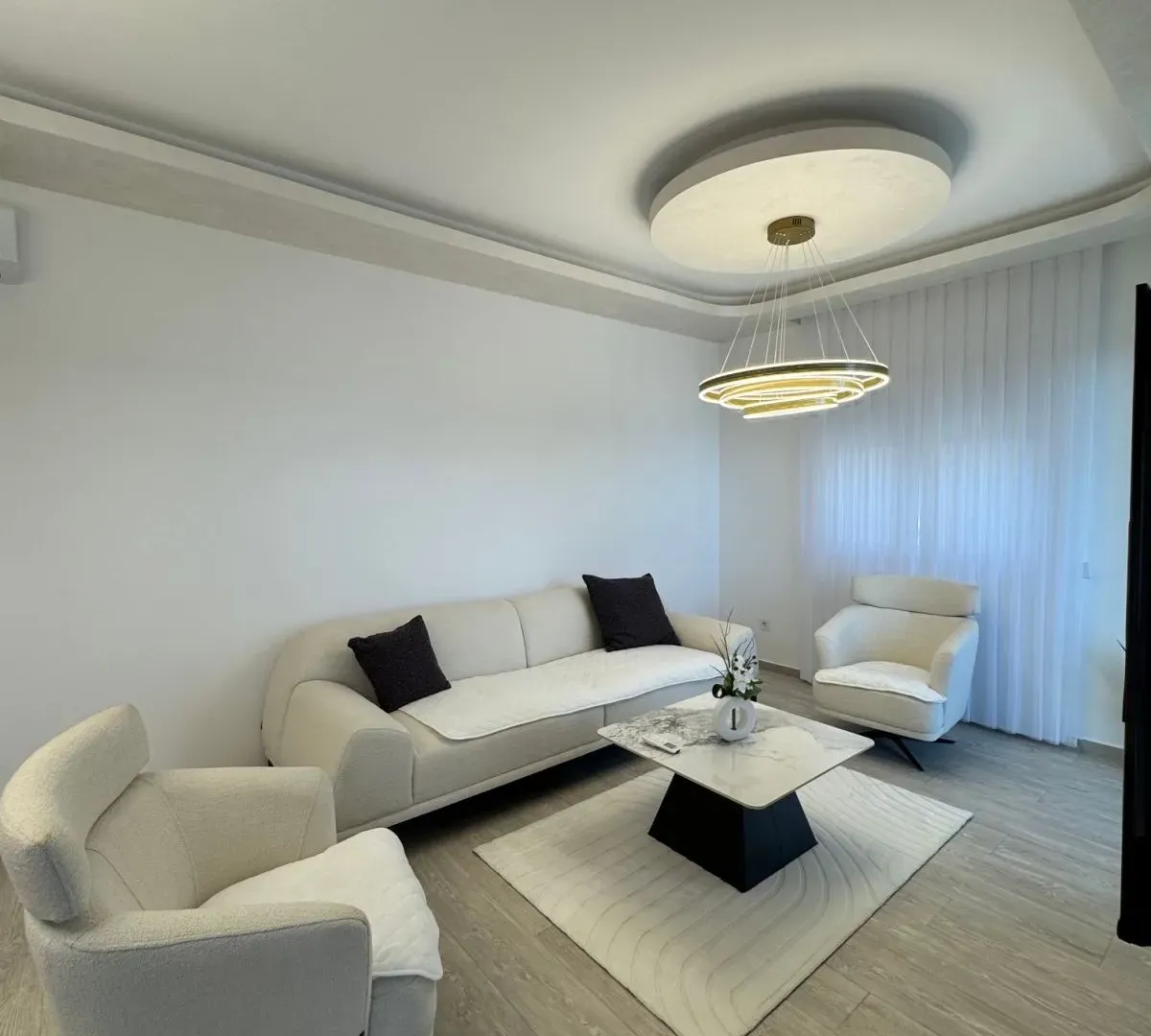 Prodaja, dvosoban stan, 74m², Bečići, Budva