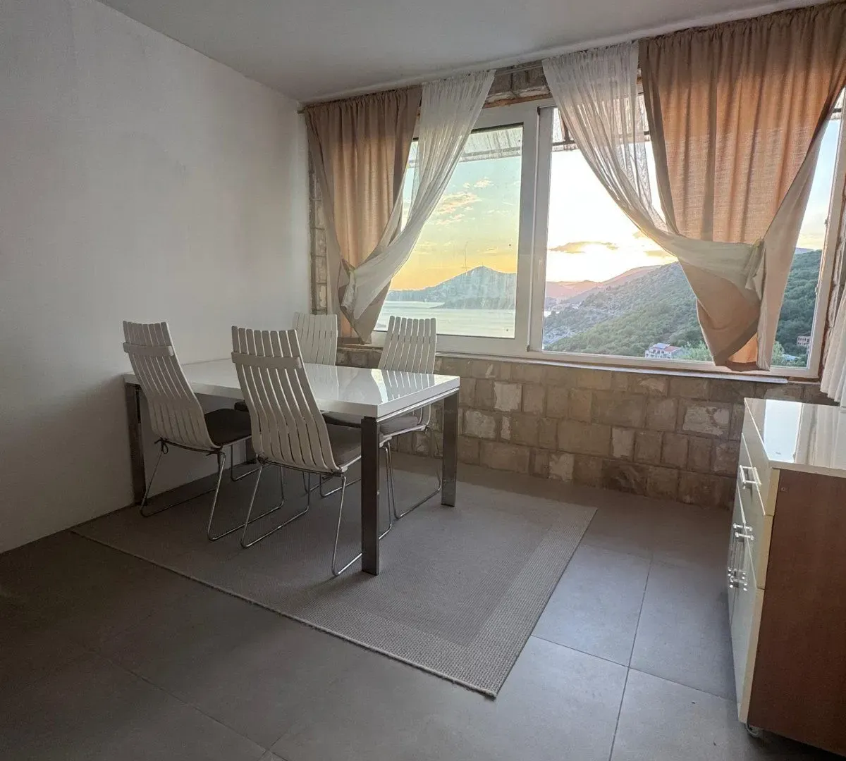 Prodaja, jednosoban stan, 50m², Kamenovo, Budva