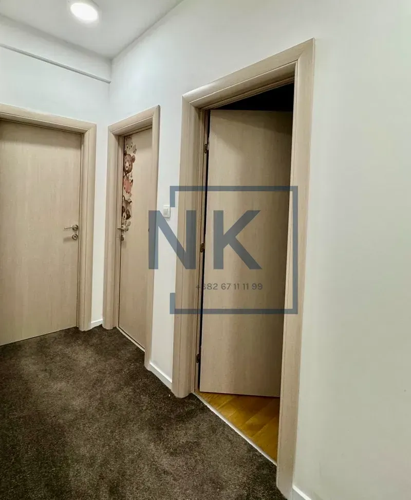 Prodaja, trosoban stan, 90m², Tološi, Podgorica